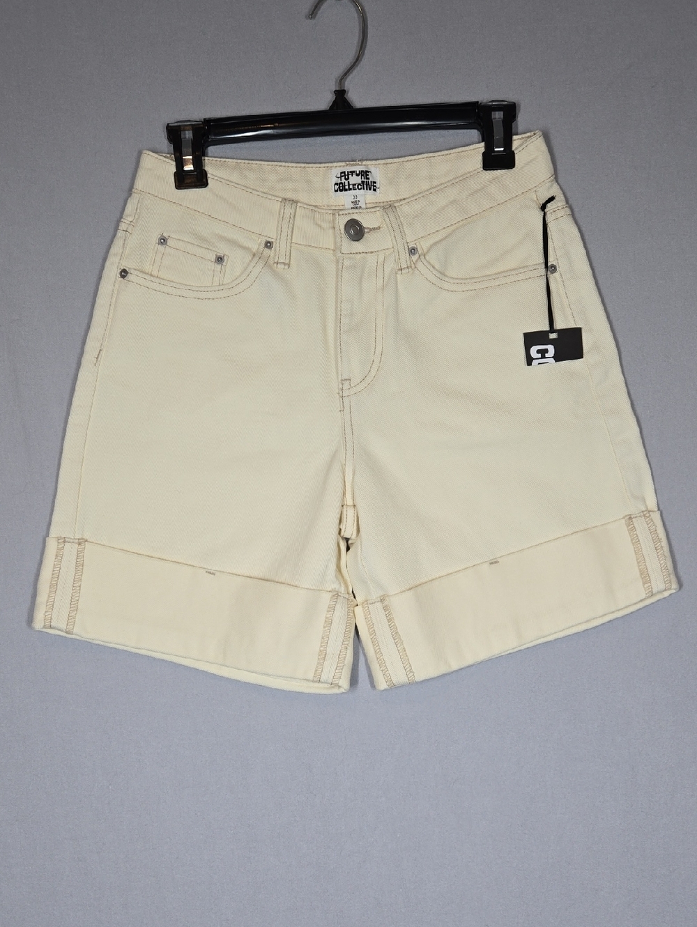 New Future Collective Baggy Cuffed Denim Shorts Ivory Size 00